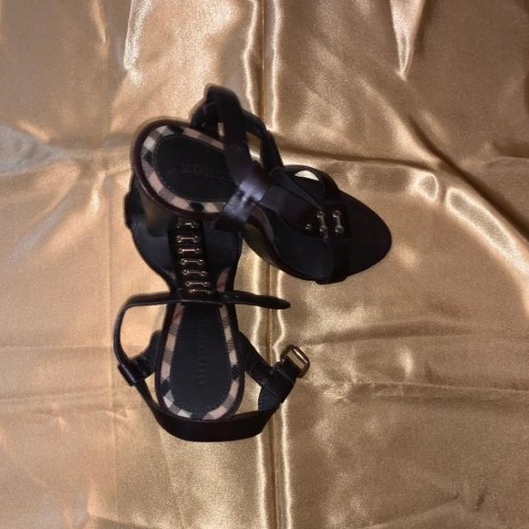 Original Burberry heels - Picture 5 of 5